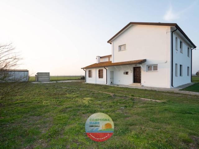 Villa in vendita a Codigoro FE