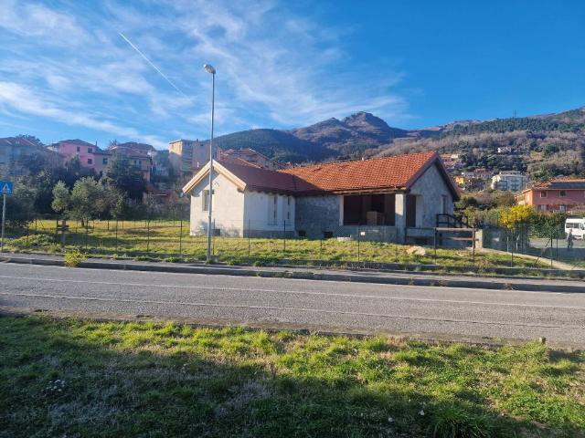 Villa in vendita a Cogoleto GE