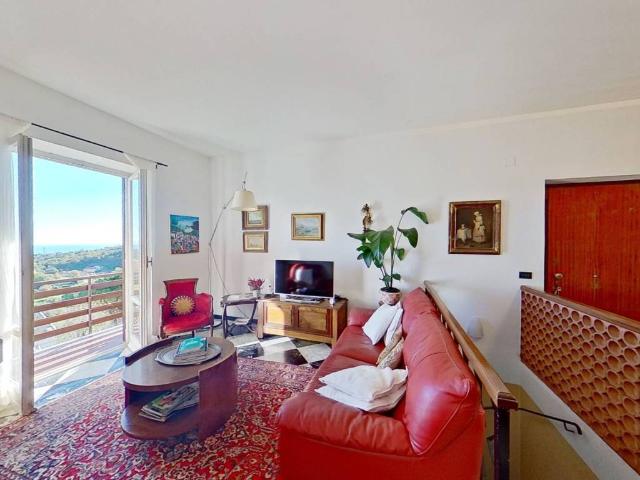Villa in vendita a Cogoleto GE