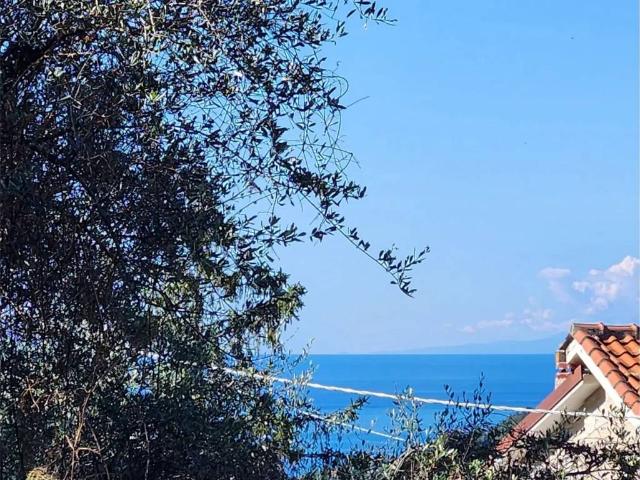 Villa in vendita a Cogorno GE
