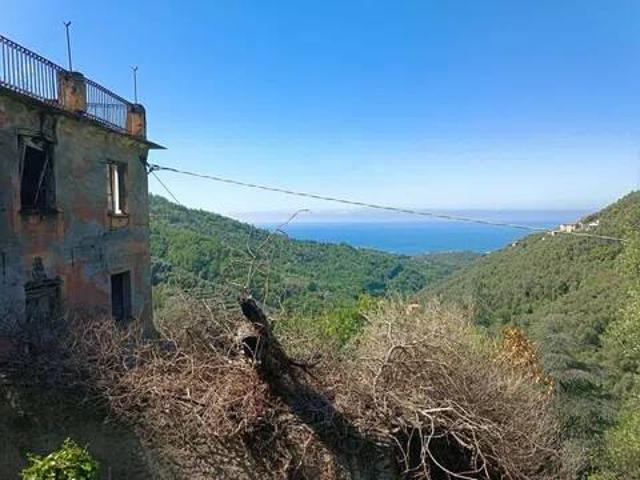 Villa in vendita a Cogorno GE
