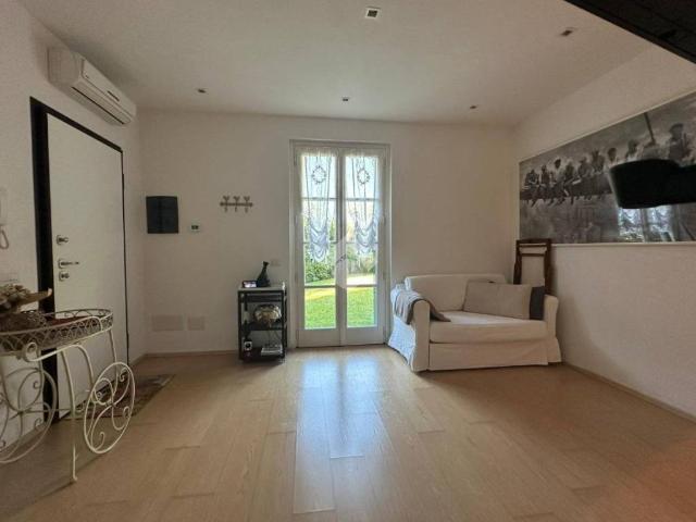Villa in vendita a Cogorno GE