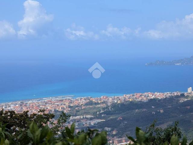 Villa in vendita a Cogorno GE
