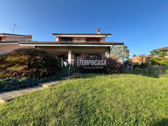 Villa in vendita a Cogliate MB