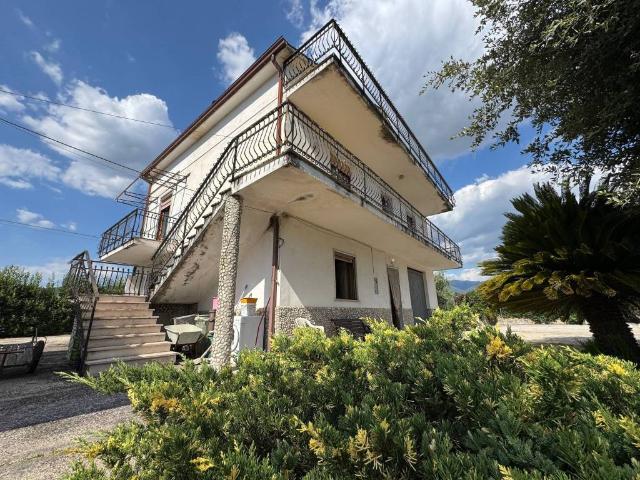 Villa in vendita a Colfelice FR