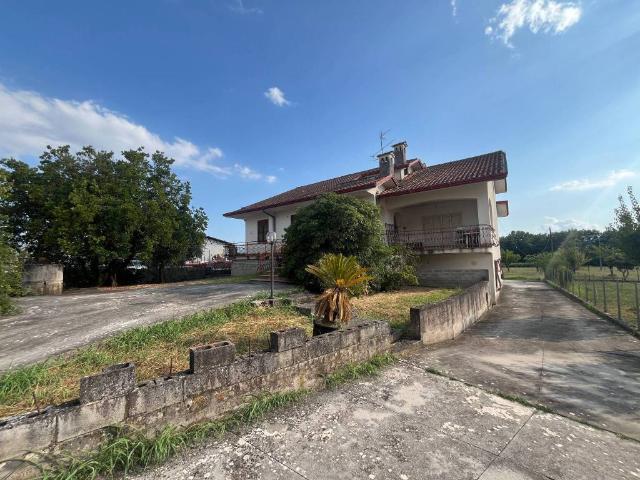 Villa in vendita a Colfelice FR