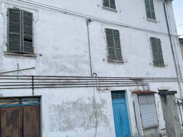 Villa in vendita a Coli PC