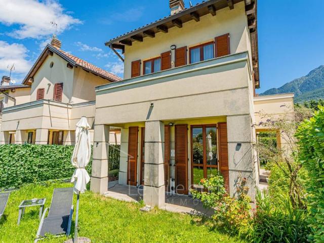 Villa in vendita a Colico LC