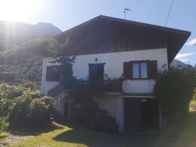 Villa in vendita a Colico LC