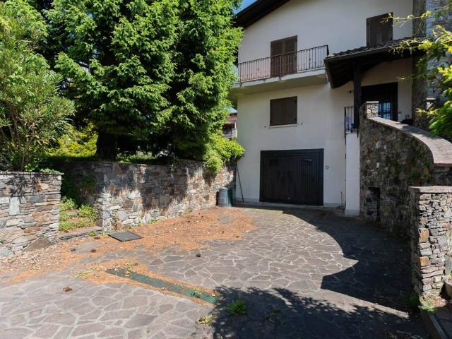 Villa in vendita a Colico LC