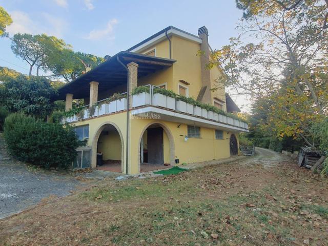 Villa in vendita a Colonnella