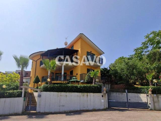 Villa in vendita a Colonnella TE