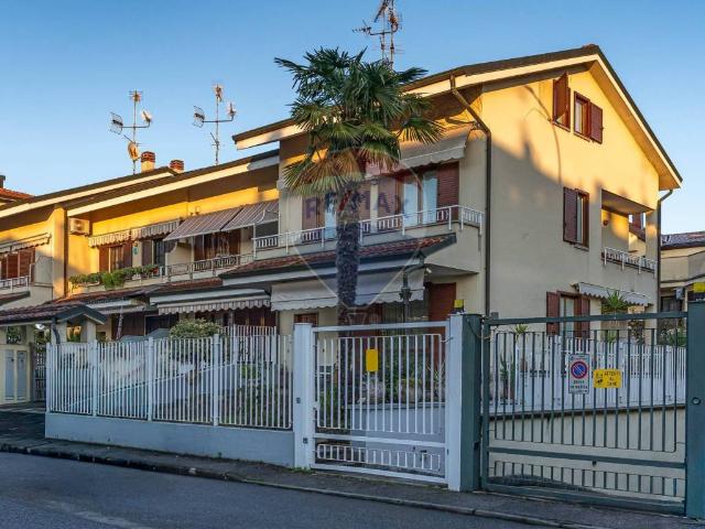 Villa in vendita a Cologno Monzese MI