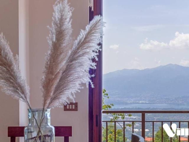 Villa in vendita a Colle Brianza LC