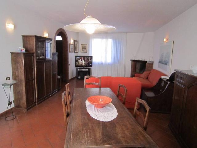 Villa in vendita a Colle di Val d'Elsa SI