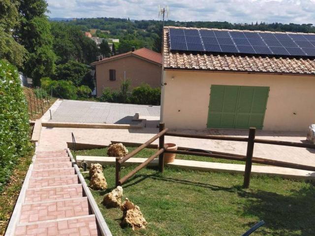 Villa in vendita a Colle di Val d'Elsa SI