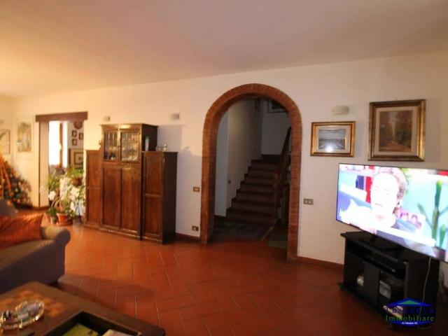 Villa in vendita a Colle di Val d'Elsa SI