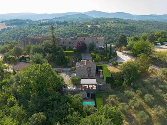 Villa in vendita a Colle di Val d'Elsa SI