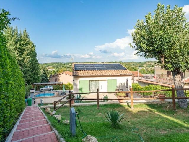 Villa in vendita a Colle di Val d'Elsa SI