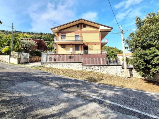 Villa in vendita a Colle San Magno FR