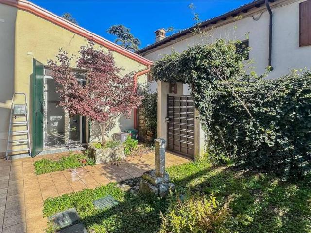 Villa in vendita a Collebeato BS
