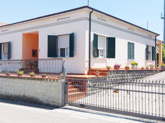 Villa in vendita a Colledara TE
