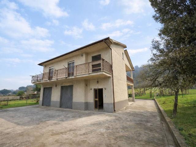 Villa in vendita a Colleferro RM