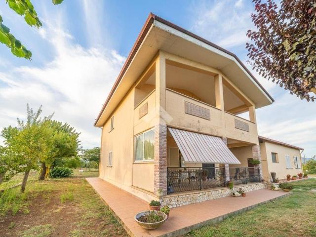 Villa in vendita a Colleferro RM