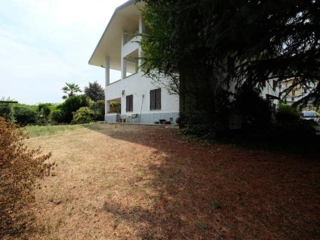 Villa in vendita a Colleretto Giacosa TO