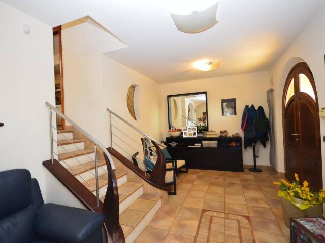 Villa in vendita a Collesalvetti
