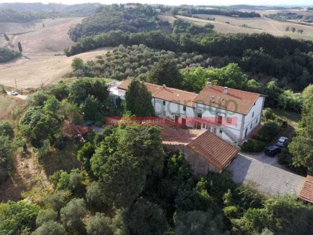 Villa in vendita a Collesalvetti LI