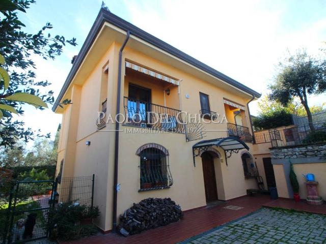 Villa in vendita a Collesalvetti LI