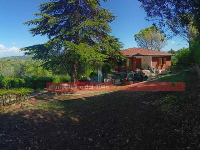 Villa in vendita a Collesalvetti LI
