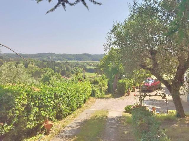 Villa in vendita a Collesalvetti LI