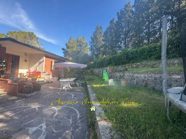 Villa in vendita a Collesalvetti LI