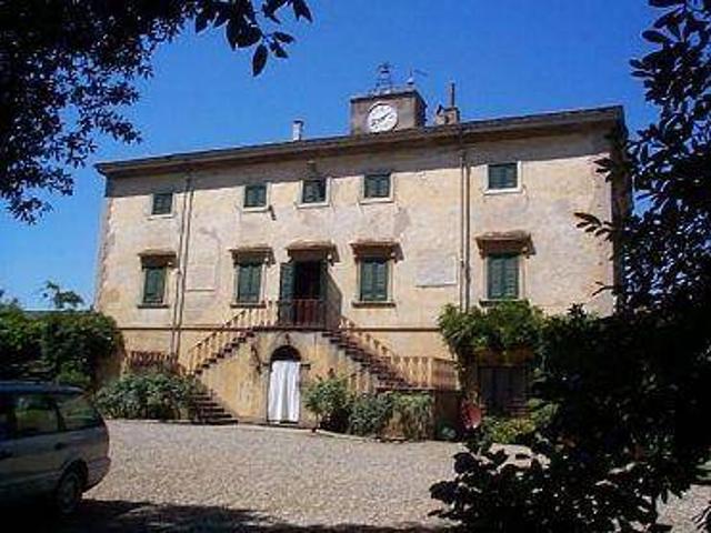 Villa in vendita a Collesalvetti LI