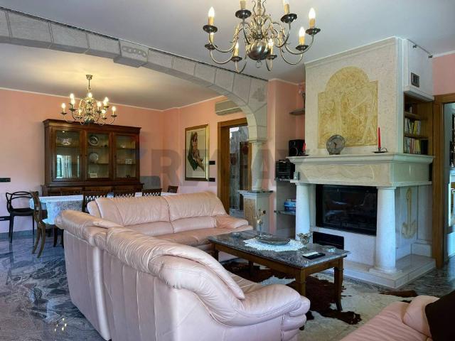 Villa in vendita a Colli a Volturno IS