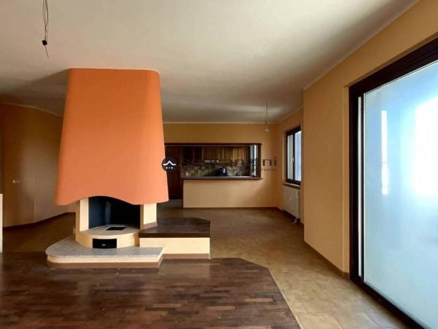 Villa in vendita a Colli al Metauro PU