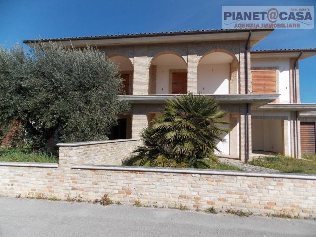 Villa in vendita a Colli del Tronto