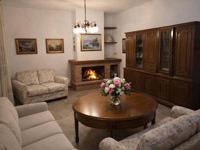 Villa in vendita a Colli Verdi PV