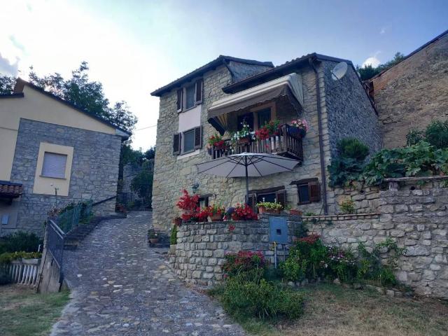 Villa in vendita a Colli Verdi PV