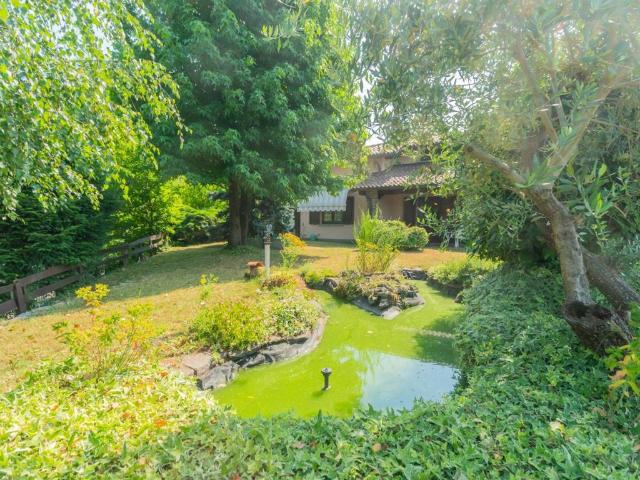Villa in vendita a Colverde CO