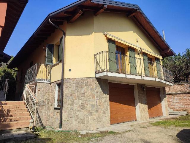 Villa in vendita a Colverde CO