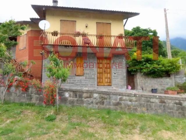 Villa in vendita a Comano MS