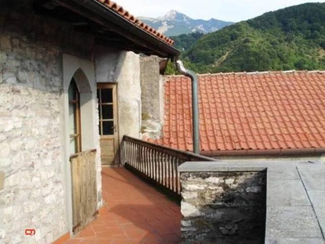 Villa in vendita a Comano MS