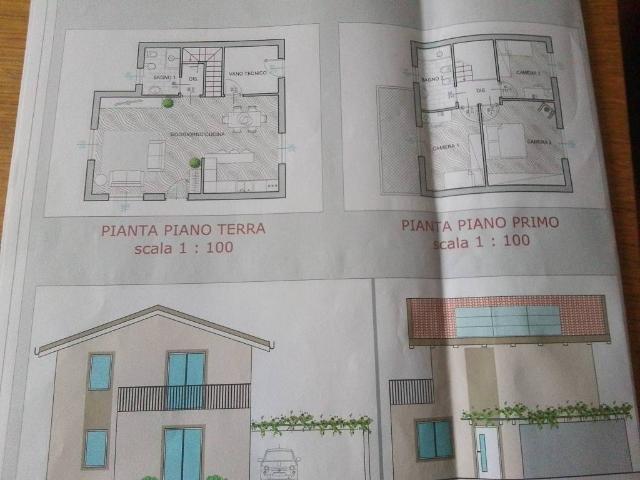 Villa in vendita a Comabbio VA