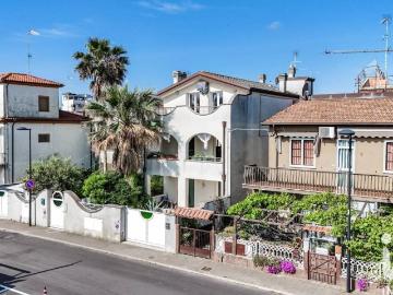 Villa in vendita a Comacchio FE