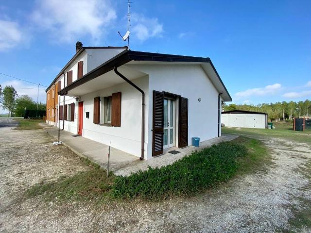 Villa in vendita a Comacchio FE
