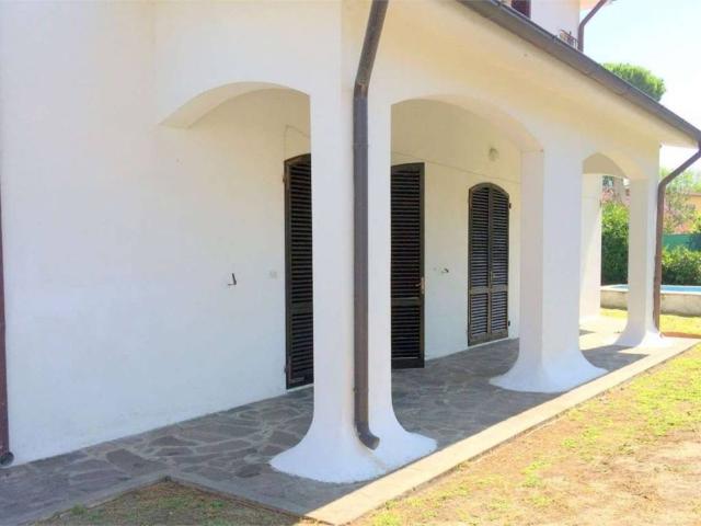 Villa in vendita a Comacchio FE