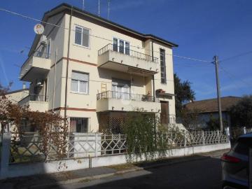 Villa in vendita a Comacchio FE